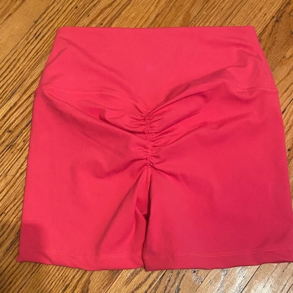 Lux Booty Boost 5’ shorts Women's Pink High-Waisted Shorts